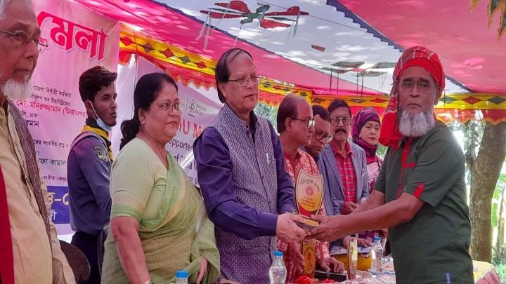 শিক্ষাক্ষেত্রে আমুল পরবর্তন ঘটাতে হবে :  ড. আতিউর রহমান