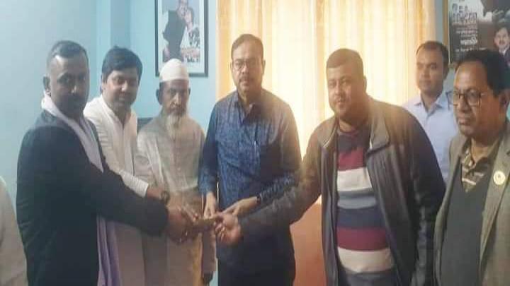 শিবপুরে মাদ্রাসা ও মসজিদ উন্নয়নে দুই লাখ টাকা অনুদান প্রদান 
