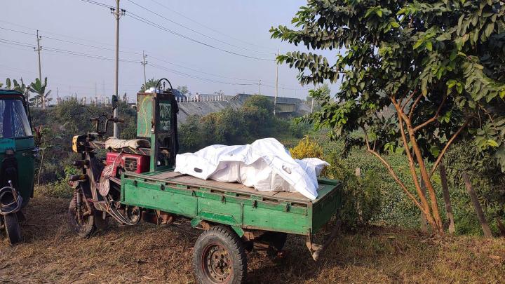 রায়পুরায় রেললাইন থেকে অজ্ঞাত যুবকের চার খন্ডিত মরদেহ উদ্ধার 