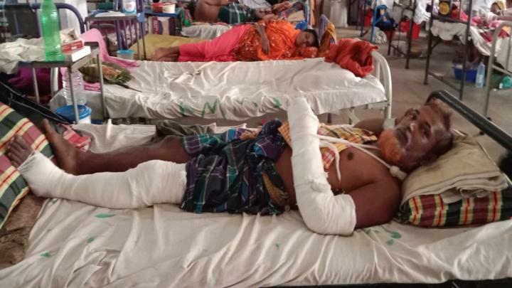 শিবপুরে মাদ্রাসার নৈশ প্রহরীকে কুপিয়ে গুরুতর আহত করেছে দুর্বৃত্তরা  