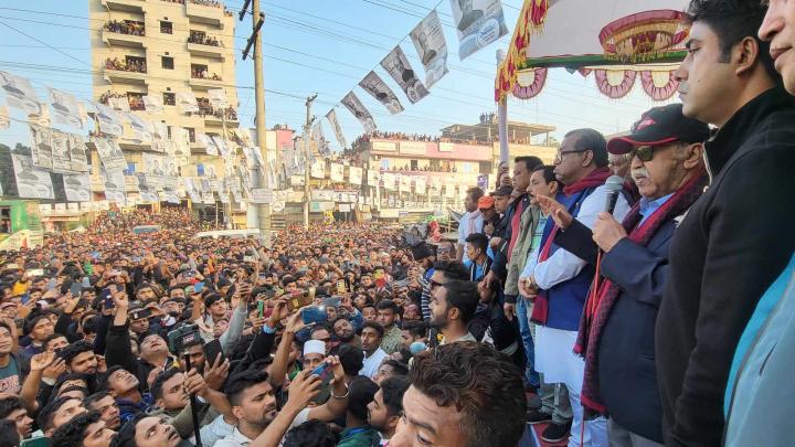 মনোহরদীতে নৌকার গণমিছিলে অংশ নিলেন শিল্পমন্ত্রী