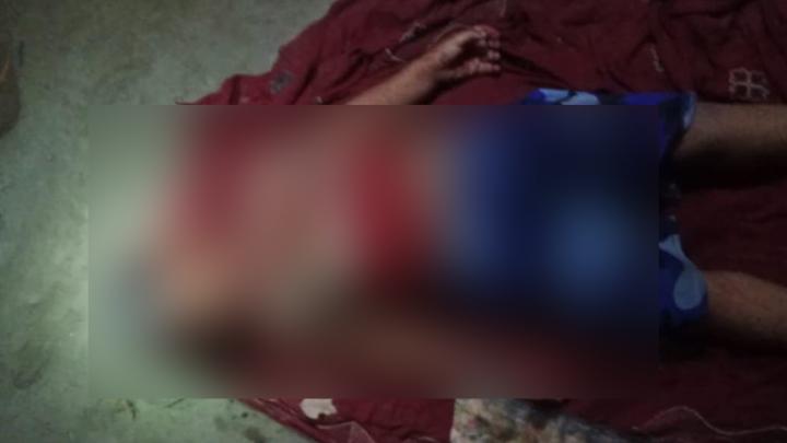 রায়পুরায় শিশু সন্তানকে কুপিয়ে হত্যা করলো পাষন্ড মা 