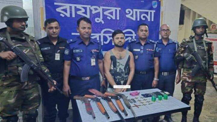 রায়পুরায় যৌথ বাহিনীর অভিযানে শীর্ষ সন্ত্রাসী সোহেল গ্রেফতার