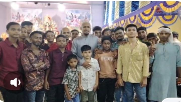 নরসিংদী জেলা যুবদল নেতা জাকারিয়া হোসাইনের পূজামন্ডপ পরিদর্শন