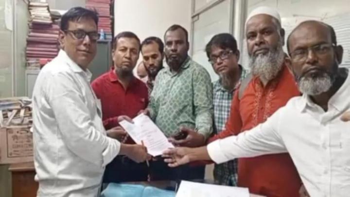স্বাস্থ্য সহকারীদের অনির্দিষ্টকালের কর্মবিরতির কারণে টিকাদান কার্যক্রম বন্ধ 