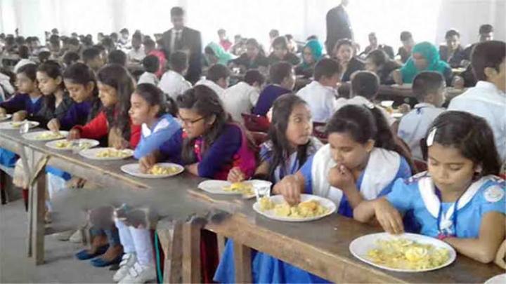 অনিয়ম, নরসিংদীতে মিড ডে মিল চালুর ৪ দিনেই বন্ধ!