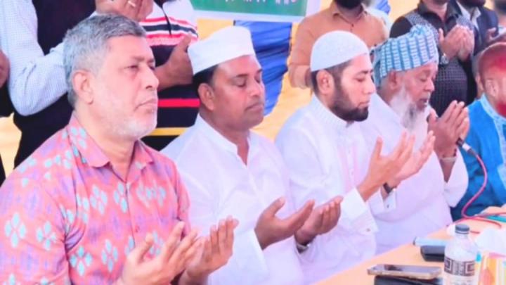 দেশের গণতন্ত্র গণতন্ত্র পুনঃপ্রতিষ্ঠায় খালেদা জিয়া জীবনকে উৎসর্গ করেছিলেন : মঈন খান