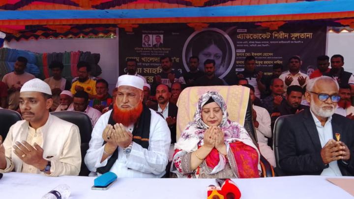 করিমপুরে খালেদা জিয়ার আত্মার মাগফিরাত কামনায় দোয়া ও শীতবস্ত্র বিতরণ