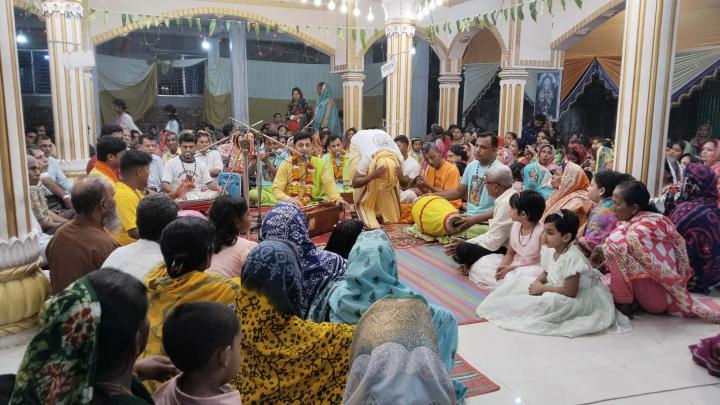 ভক্তদের মিলনমেলায় নরসিংদীতে ২৪ প্রহরব্যাপী হরিনাম সংকীর্তন মহোৎসব