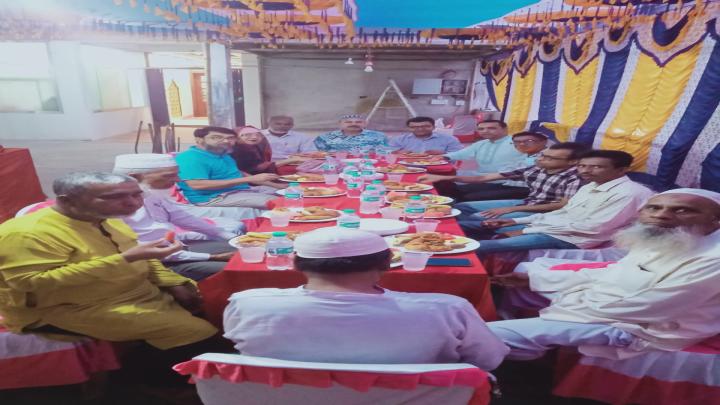 শিবপুর সাহিত্য পরিষদের আয়োজনে সাহিত্য আড্ডা অনুষ্ঠিত