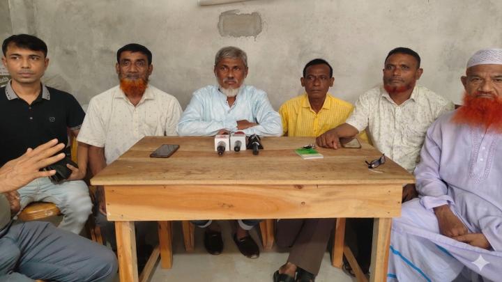 শিবপুর উপজেলা শ্রমিকদলের সাধারণ সম্পাদকের সংবাদ সম্মেলন 