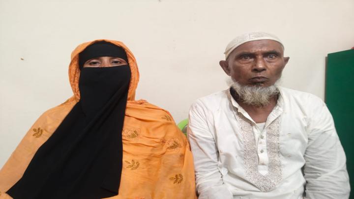 শিবপুরে প্রবাসীর বাবা মা'র কাছে চাঁদা দাবির অভিযোগ 